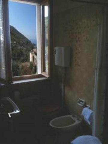 Apartamento Attico Nel Borgo Torri Del Benaco Exterior foto