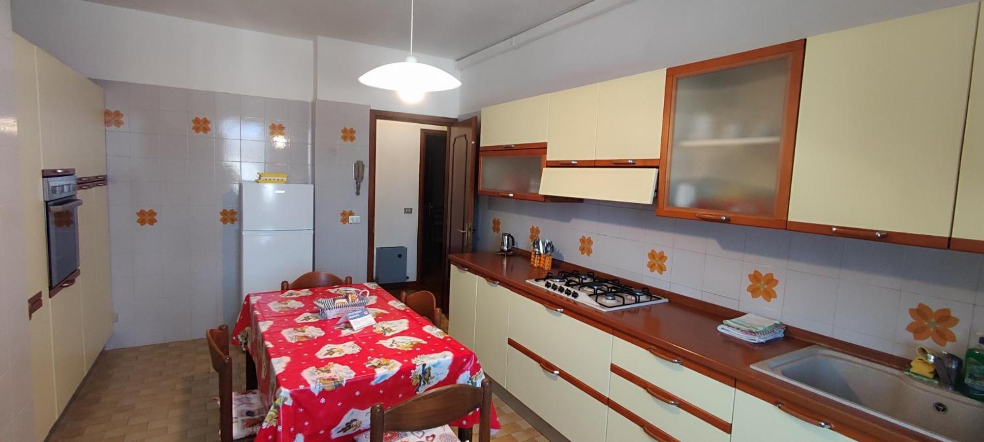 Apartamento Attico Nel Borgo Torri Del Benaco Exterior foto
